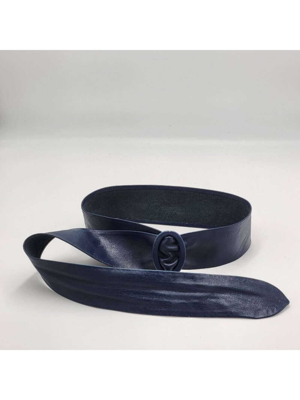 Vtg 50s Navy Blue  Leather Belt With Oval Knotted Buckle Design Adjustable Tie C